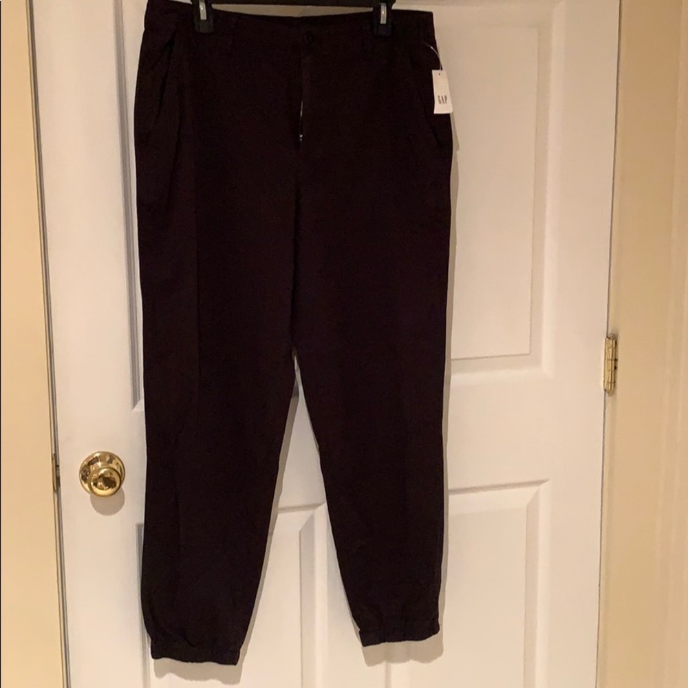 GAP pants NWT size 12